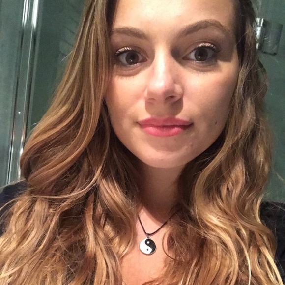 Meet your Posher, Sedona - Picture 2 of 2